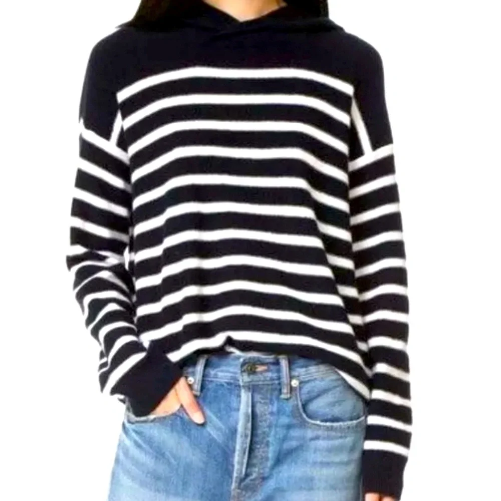 Vince 100% Cashmere Striped Blue White Hooded Sweater size Medium - Picture 1 of 9